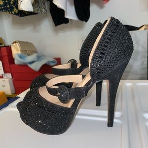 SOLD Cute swarovski black heels